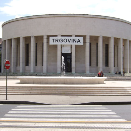 Trgovina – transparent, 2010.