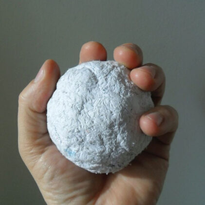 Prozivka, artefakt iz performansa, 2013.